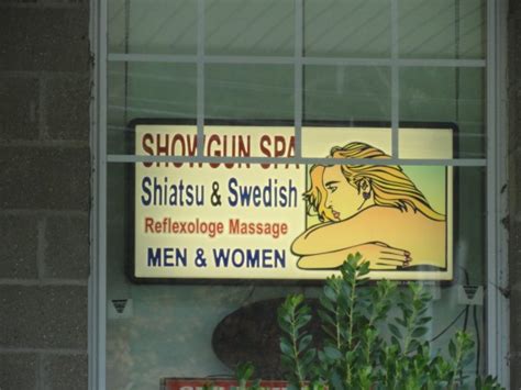 Erotic massage Montville Center