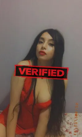 Leah anal Prostitute Cannonvale