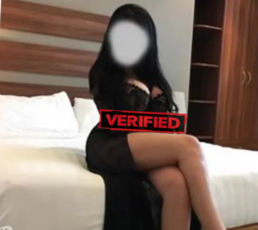 Laura tits Find a prostitute Sarmasu
